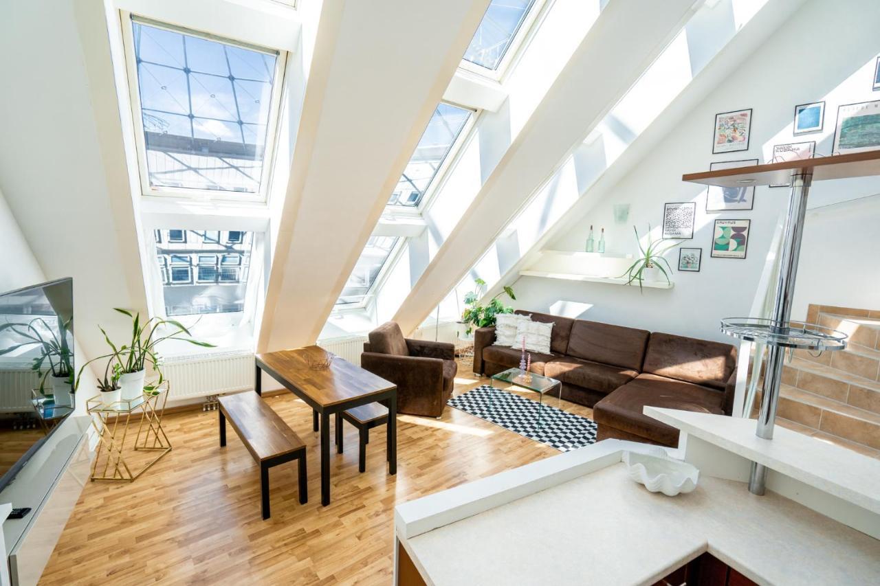 Unique Maisonette Apartment Gasometer 12Th Floor Wien Ngoại thất bức ảnh
